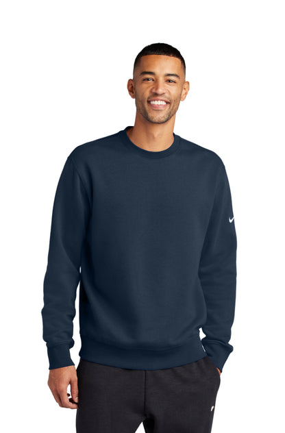 NKFD9863 Nike Club Fleece Sleeve Swoosh Crew